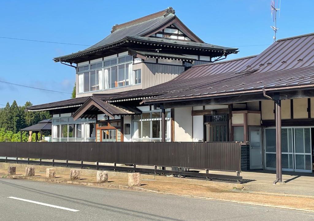 Oshu Apartment | うまころ牧場