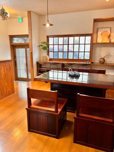 Matsuyama House | 古民家一棟貸切 民宿 潤 松山市駅徒歩5分 銀天街徒歩2分 無料駐車場1台付き