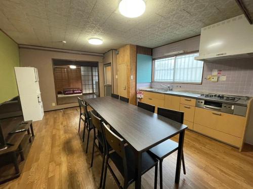 Kuwana Apartment | 桑名のお宿三崎通 駐車場あり 桑名駅徒歩圏内一軒家 長島スパーランド なばなの里アクセス良好