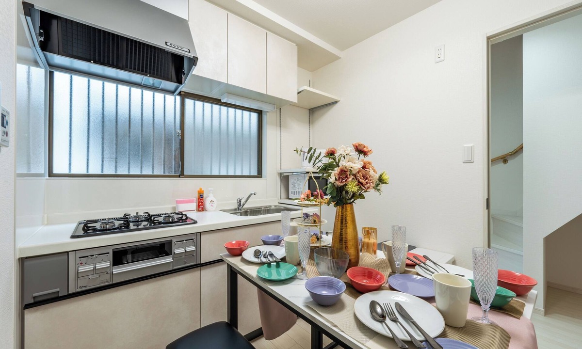 Konohana House | 2 min walk from Hanshin Chidoribashi Station｜3DK house for rent｜Max 12 people｜Great access to USJ