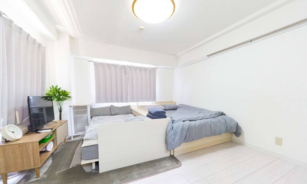 Shinjuku Apartment | [21] Shin Okubo Area - Excellent Location, 3 Minutes by Train to Shinjuku