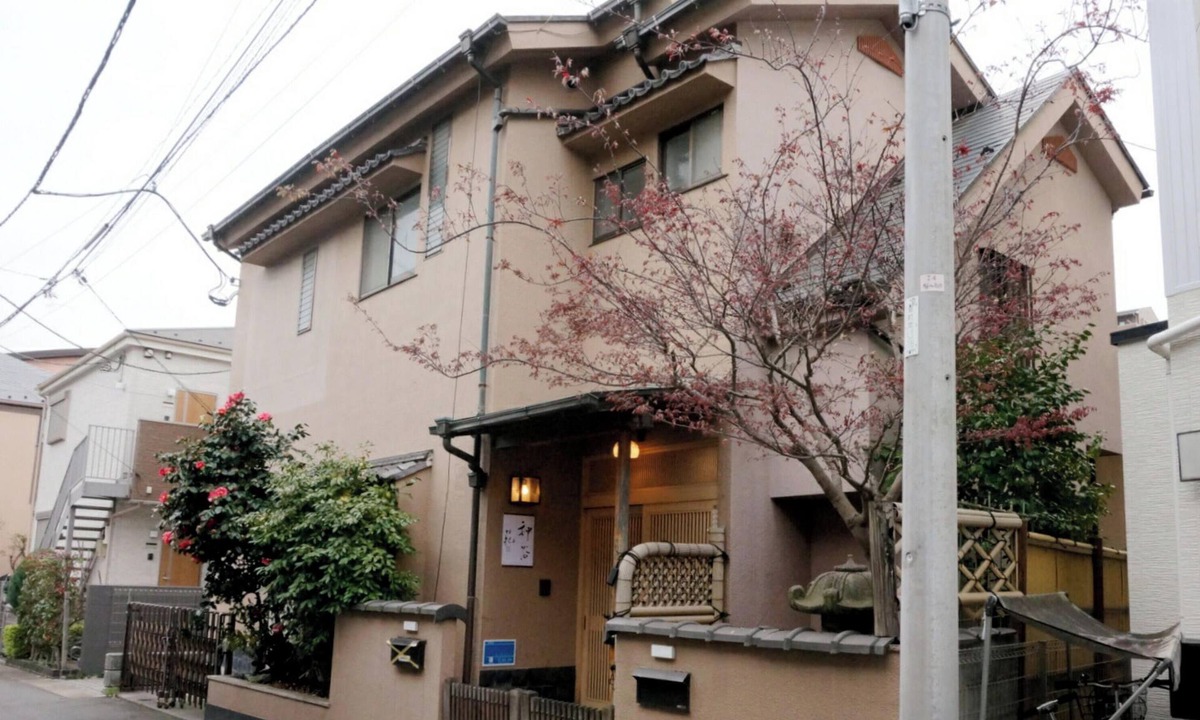 Kamiya House | 7:00 in/19:00 out negotiable】 Free shuttle service from Ikebukuro Oji-Akabane station, 14 min. from Ueno station, 1 building for rent, 2LDK +2LDK