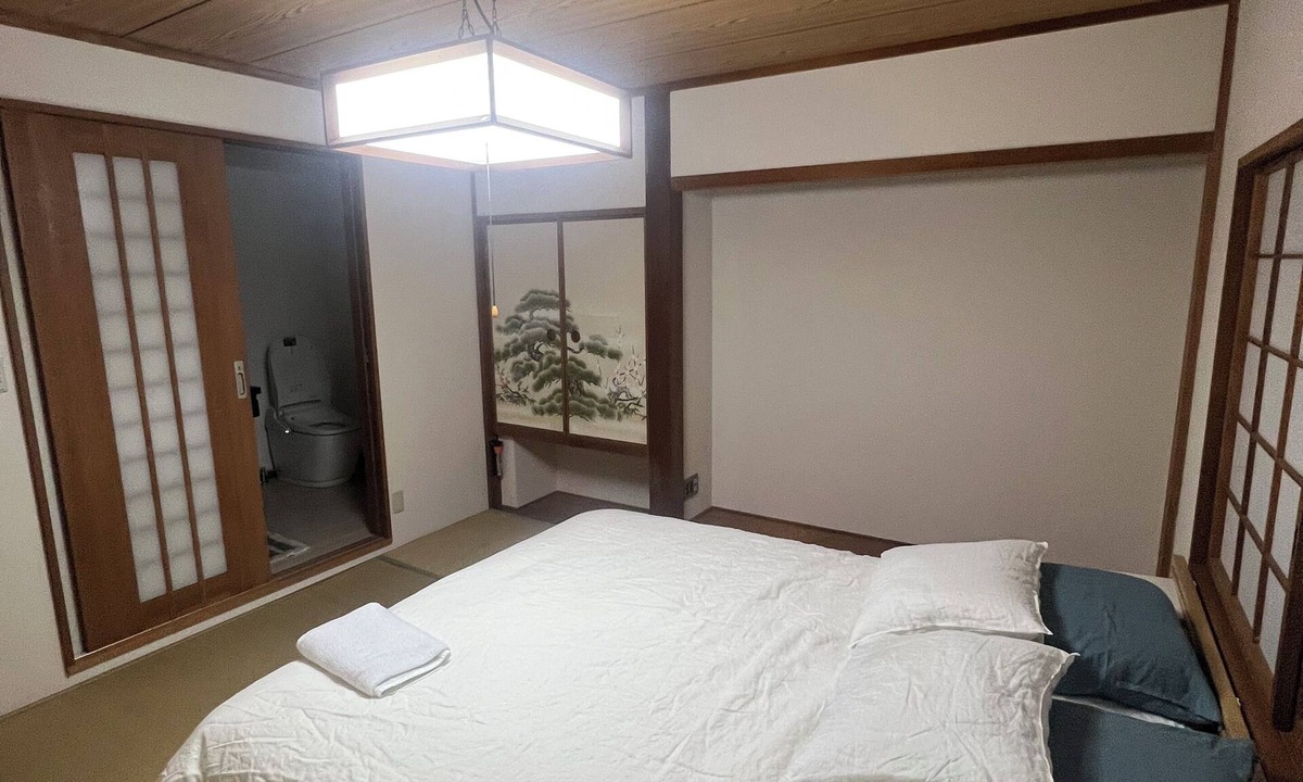 Madarao Mountain Resort Cabin | Beautiful Accom at World Class Resort: Nine-Bedroom Lodge In Madarao, Japan