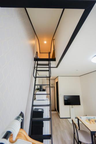Musashino Apartment | Corpo SKR by Tranova