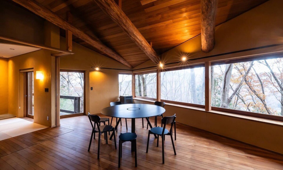 Nagatoro Cabin | Designer mountain villa standing alone in 3 acres of forest | With sauna & BBQ