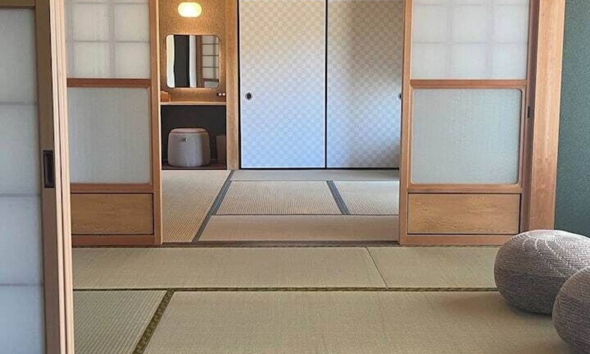 Nabari House | Elegant Japanese-Style Home Himiki An Same rate for up to 5 guests. 10% off for 3 nights, 20% off for 6 nights, and 40% off for 1 month.