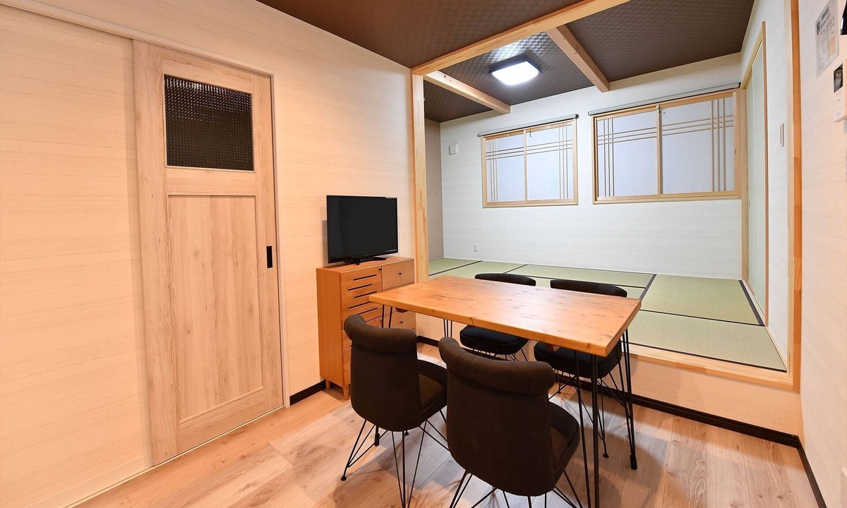 Nakagyo Ward House | Family house 2rooms near Natural Onsen / FREE WIFI