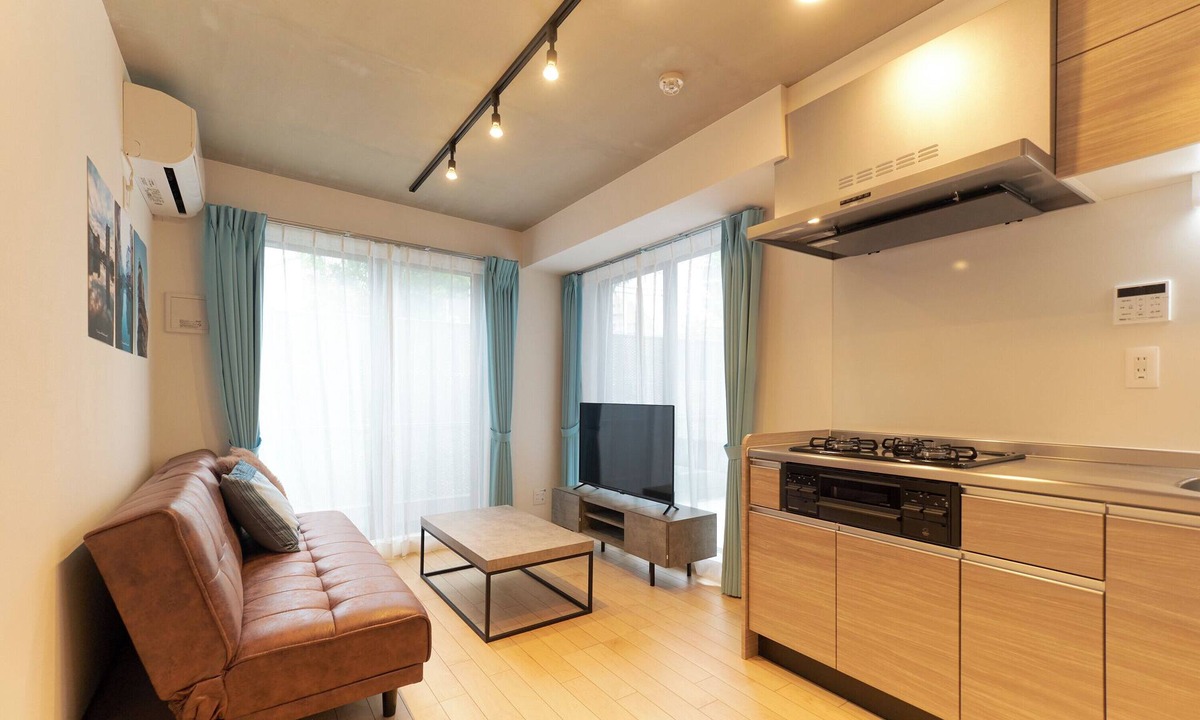 Kamiikebukuro Apartment | Frontier Comfort Kita-Ikebukuro by Tranova