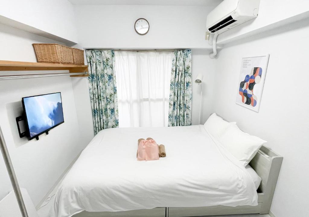 Kameari Apartment | Kameari 1003 Newly Renovated High Floor City View Near Station Mall Disney Access
