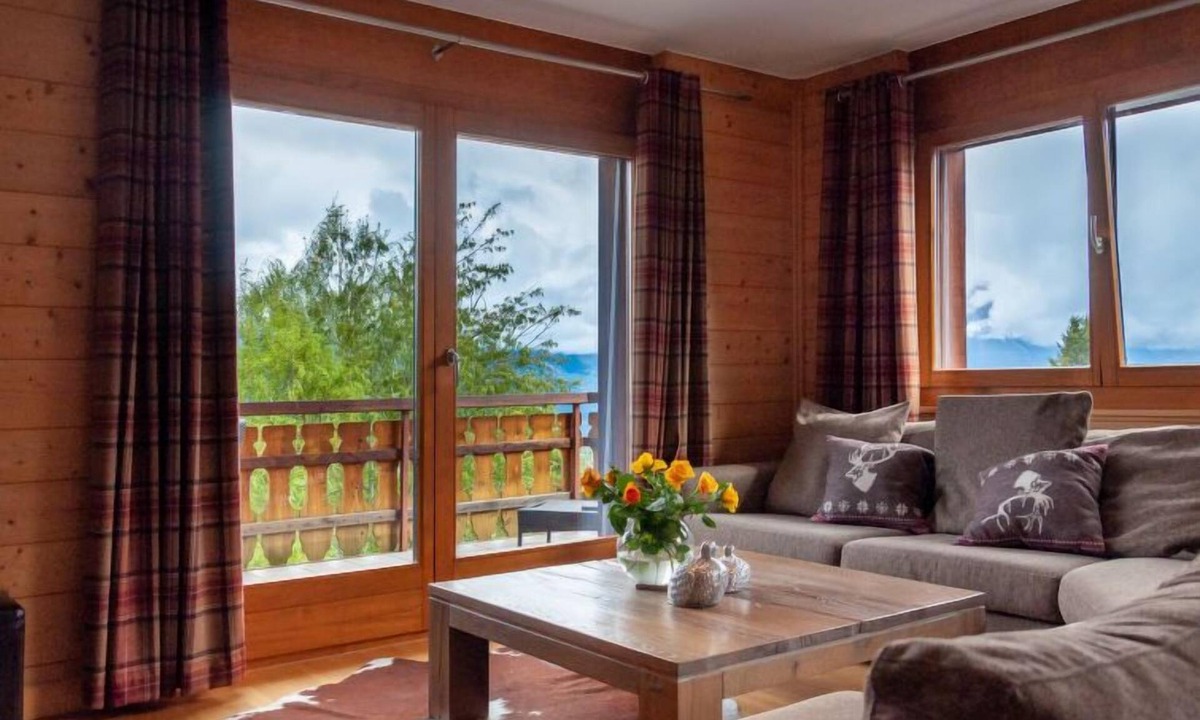 Saint-Pierre-de-Clages Apartment | Les Cimes Blanches B 401 by Interhome