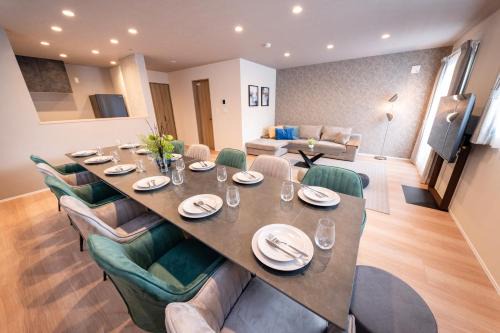 Tateishi House | Nesta Tateishi Eight