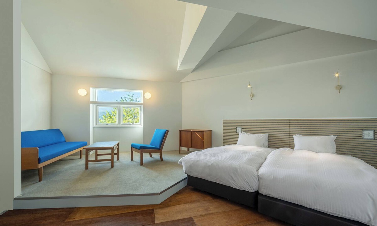 Miyota Hotel | Nishi-Karuizawa Hotel atelier bla by LONGINGHOUSE