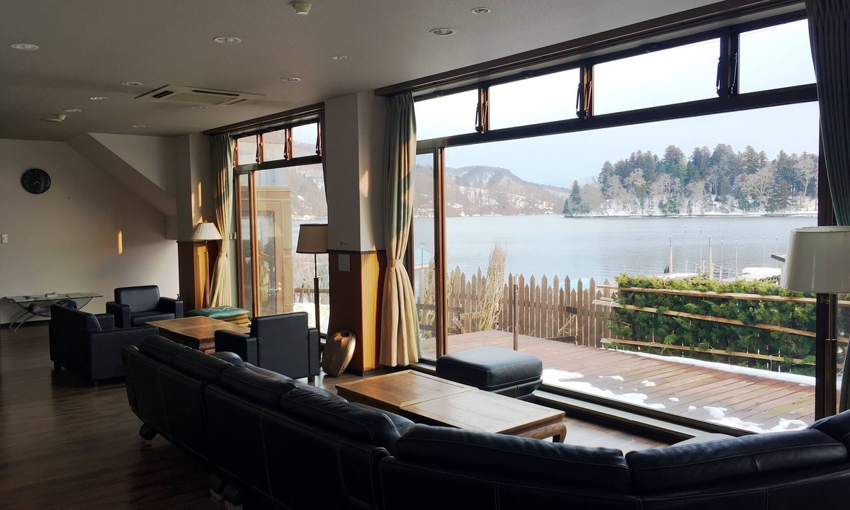 Shinano Hotel | Nojiri Lake Resort