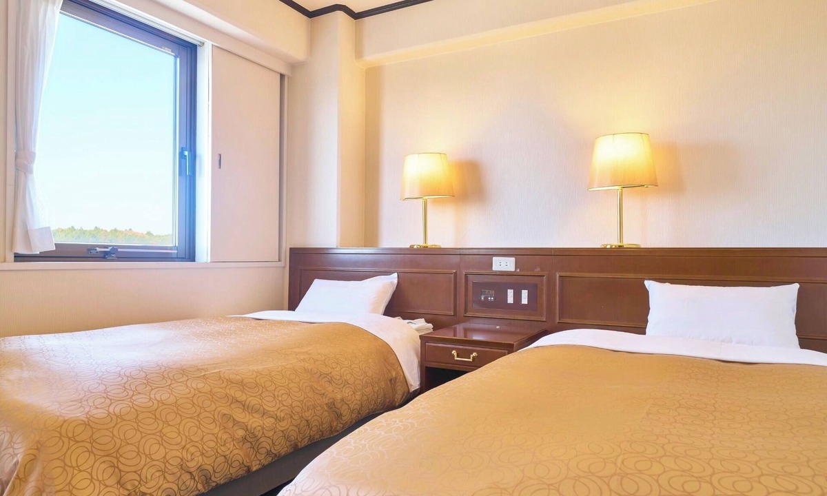 Koka Hotel | Nonsmoking Royal Twin with bathroom and toilet Free WiFi/Koka Shiga