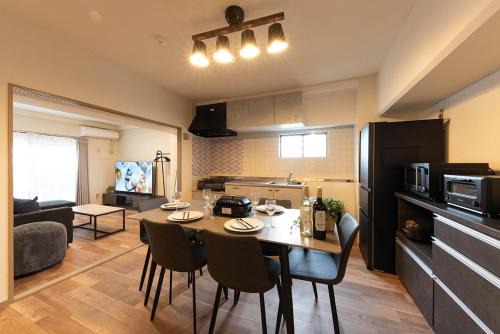 Tenpaku Ward Apartment | Oyadoya Tenpaku 名古屋まで車27分 12歳以下お子様無料 最大6名 施設前無料駐車場1台あり