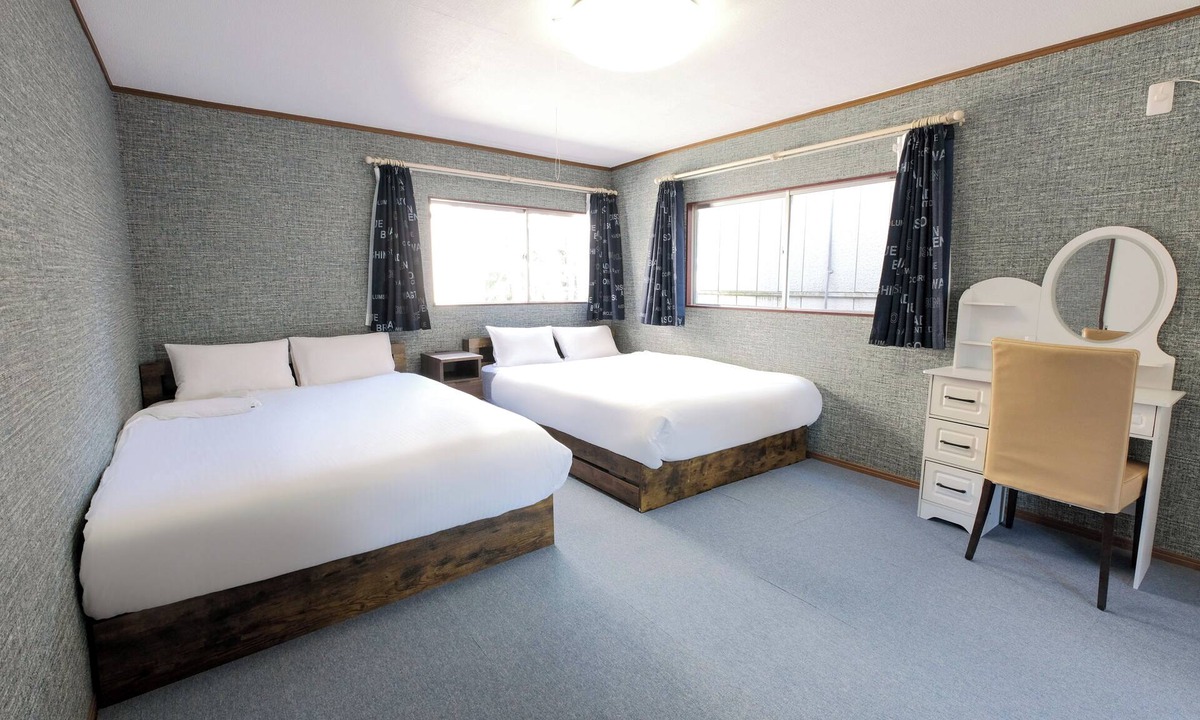 Matsubara Apartment | Phenomenal 1-bedroom with living area apartment with AC in Setagaya.