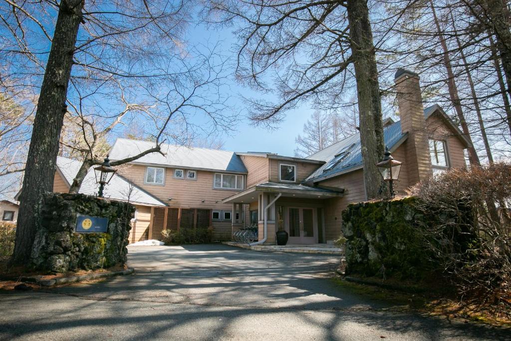 Yamanakako Bed & Breakfast | Ryosha Tsukiakari