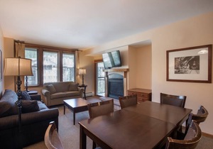 Condo ∙ 2 bedrooms ∙ 6 guests in Winter Park