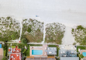 Corner waterfront condo with pool, Gulf views & easy beach access in Indian Rocks Beach