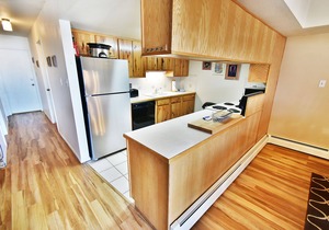 Lakefront, Amazing Views, In Town. Available for 30 Days or More Only in Dillon