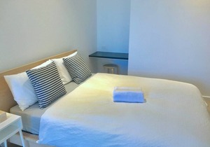 Pride Fawkner Apt *Balcony WIFI+POOL/GYM+Smart TV Netflix & Foxtel in Melbourne