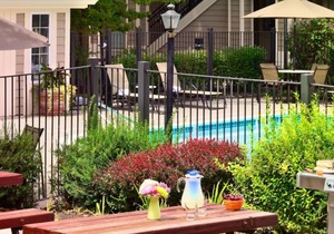 Rare Gem! 2 Convenient Units, Pool, Free Parking, Pet-Friendly Property in Eagan