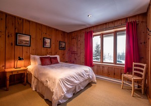 RCNT Chalets / Scandinave 5 bedroom Chalet with private spa in Lac Supérieur