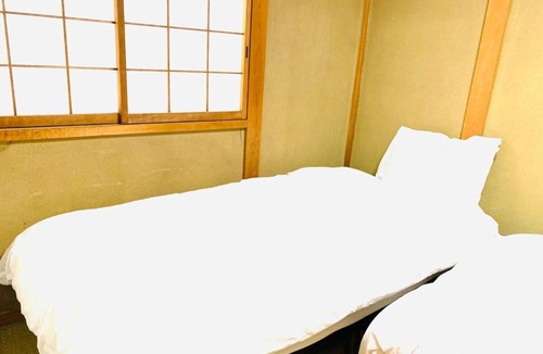 Neyagawa Villa | 大阪と京都間貸し切り民泊高柳定員8名
