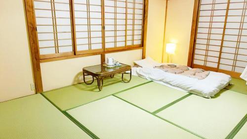 Fujiyoshida Apartment | 富士見旅館101