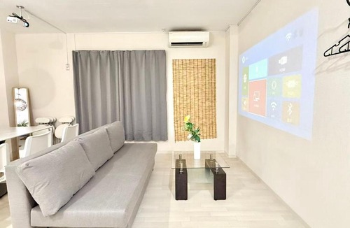 Kitaotsuka Apartment | 山手線大塚駅 family land 4LDK