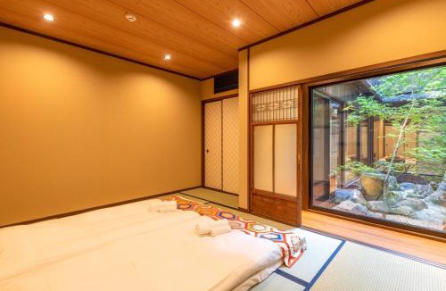 Shimogyo Villa | 慶有魚·松家(Kyotofish·Matsuya)*经典松树中庭*鸭川畔独栋地暖百年町屋*门前高濑川
