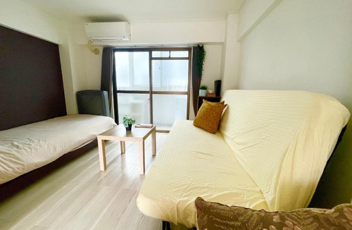 Shin-Osaka Apartment | 新大阪202 ワンちゃんといっしょにご宿泊可能 最大5名宿泊可能アクセス抜群ワンルーム
