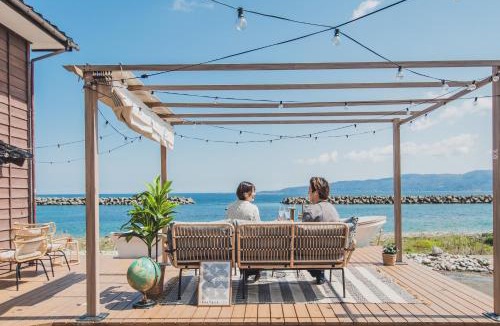 Sado Villa | 最大10名 絶景オーシャンビューの露天風呂 蔵サウナ付き AKIYATO Sea Side 椿