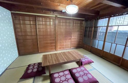 Kuwana Apartment | 桑名のお宿三崎通 駐車場あり 桑名駅徒歩圏内一軒家 長島スパーランド なばなの里アクセス良好