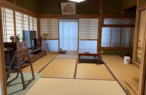Kushimoto Apartment | 民泊 あざし はなれ1棟貸し 母屋 2部屋貸し Private lodging Azashi