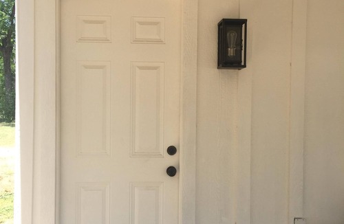 Brownwood Apartment | 1 Bedroom/1 Bath Studio Across from HPU/Downtown -Granite Countertops