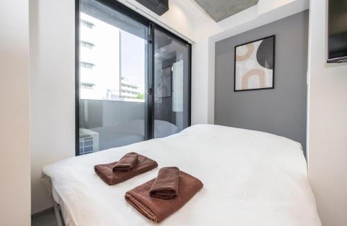 Nagawa Apartment | 1 min by tram from Shibuya Station, 6 mins walk from Shinsen Station, 15 mins walk from Shibuya Station