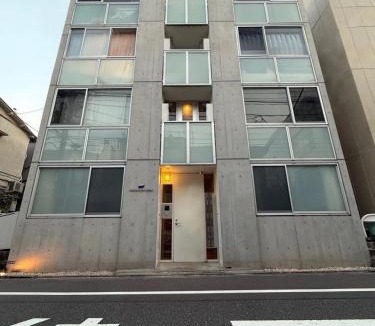 Higashinippori Apartment | 102Room,7-minute walk from Uguisudani Station located on the 1nd floor of an apartment-style building Twin room No elevator