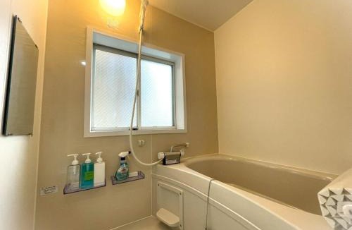 Toshima Apartment | 39 sqm Tokyo Apartment for up to 7 Guests Paid Parking Okura
