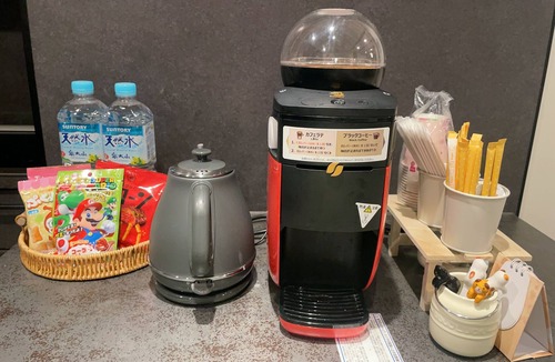 Konohana House | 4 min. walk from station, 10 min. from USJ, 10 min. from Nara-Kobe-Namba-Dotonbori 1 train line, 10 min. from Umeda train line, luxury bath and kitchen, MAX 6 people, Mario kids room, Tatami room, 1 building for rent