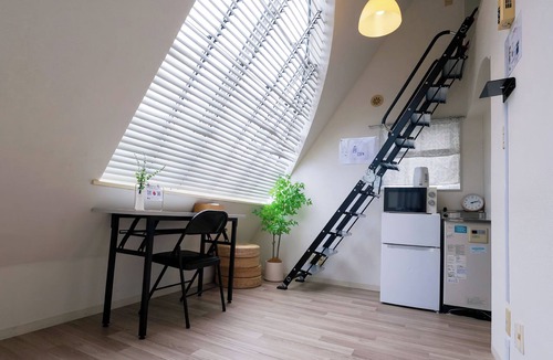Nakano Apartment | 7:00 IN/19:00 OUT】4min丨Newly renovated丨Four minutes from Shinjuku Station by train, eight minutes from 丨Maximum 6 people丨Dedicated bathroom and kitchen