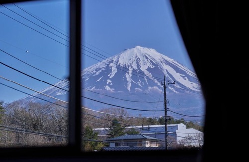 Narusawa House | A guesthouse with a garage and fireplace Enjoy st/Minamitsuru District Yamanashi