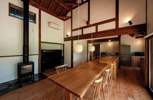 Azumino House | A relaxing rental house surrounded by white birch /Azumino City Nagano