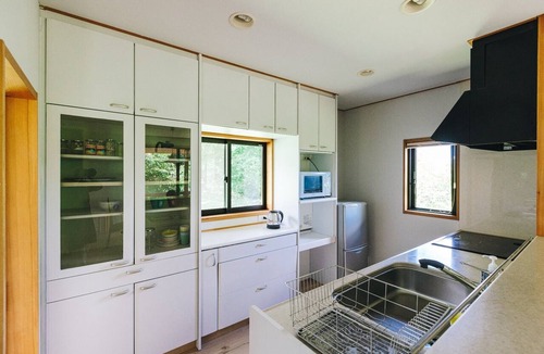Nagano House | A spectacular view from the living room A rental /Nagano Nagano