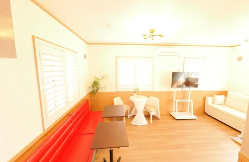 Ichikawa House | A whole-house rental in Central Ichikawa City with parking-Ideally located within walking distance of 3stations on 3 railway lines connecting to Tokyo Skytree-18min, Asakusa-20min, Disney-22min, & Narita and Haneda airport-Sakura Private Vacation House