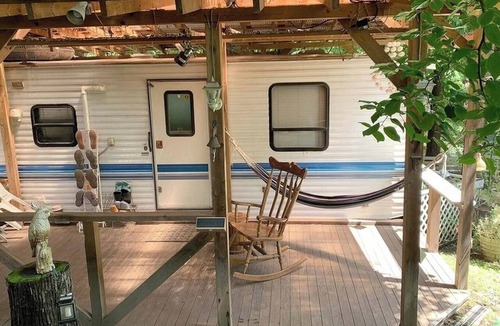 Annaka RV Rental | American Trailer 37F | For 3 people | Free Dog R/Annaka City Gunma