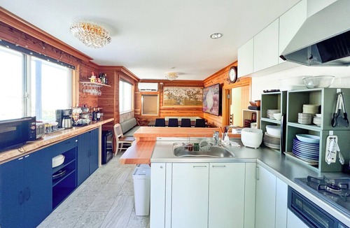 Atami House | Atami Villa Canarya: A private vacation home in Atami where you can enjoy hot springs and BBQs