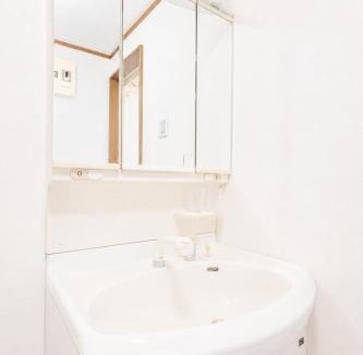 Okubo Apartment | BHokh Entire House 10 Guests 3min Shin-Okubo WiFi