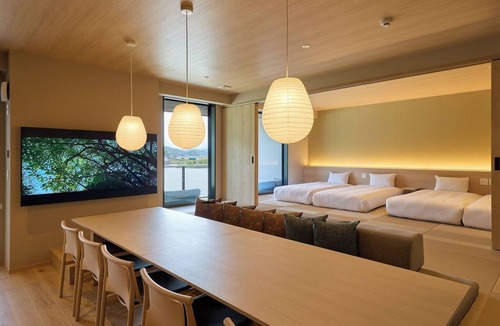 Toyooka Hotel | BRakuten STAY TERRACE Kinosaki Riverside 3 Queen 4 Single Beds Pets Allowed/Toyooka City Hyōgo