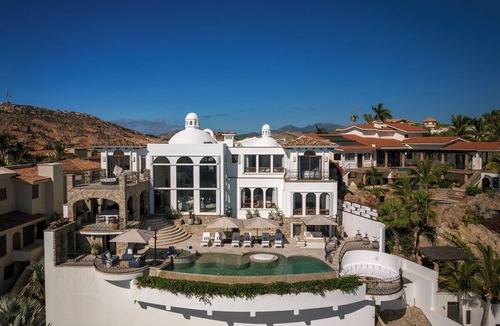 Rancho Cerro Colorado Villa | Casa Rio de Luna: 7BR Ocean-View Villa with Pool, Rancho Cerro Colorado
